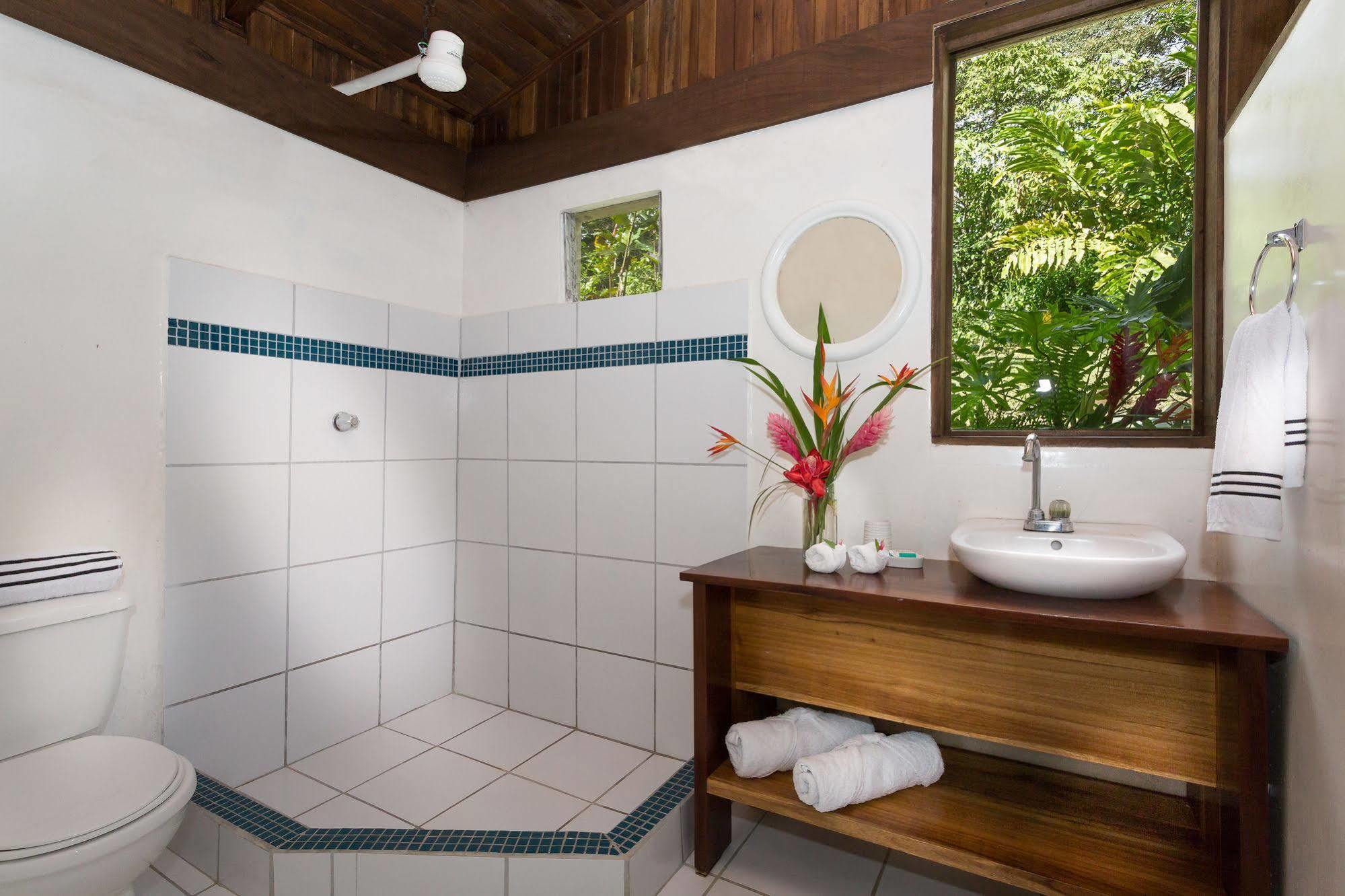 Casitas Tenorio B&B And Farm Bijagua Bagian luar foto