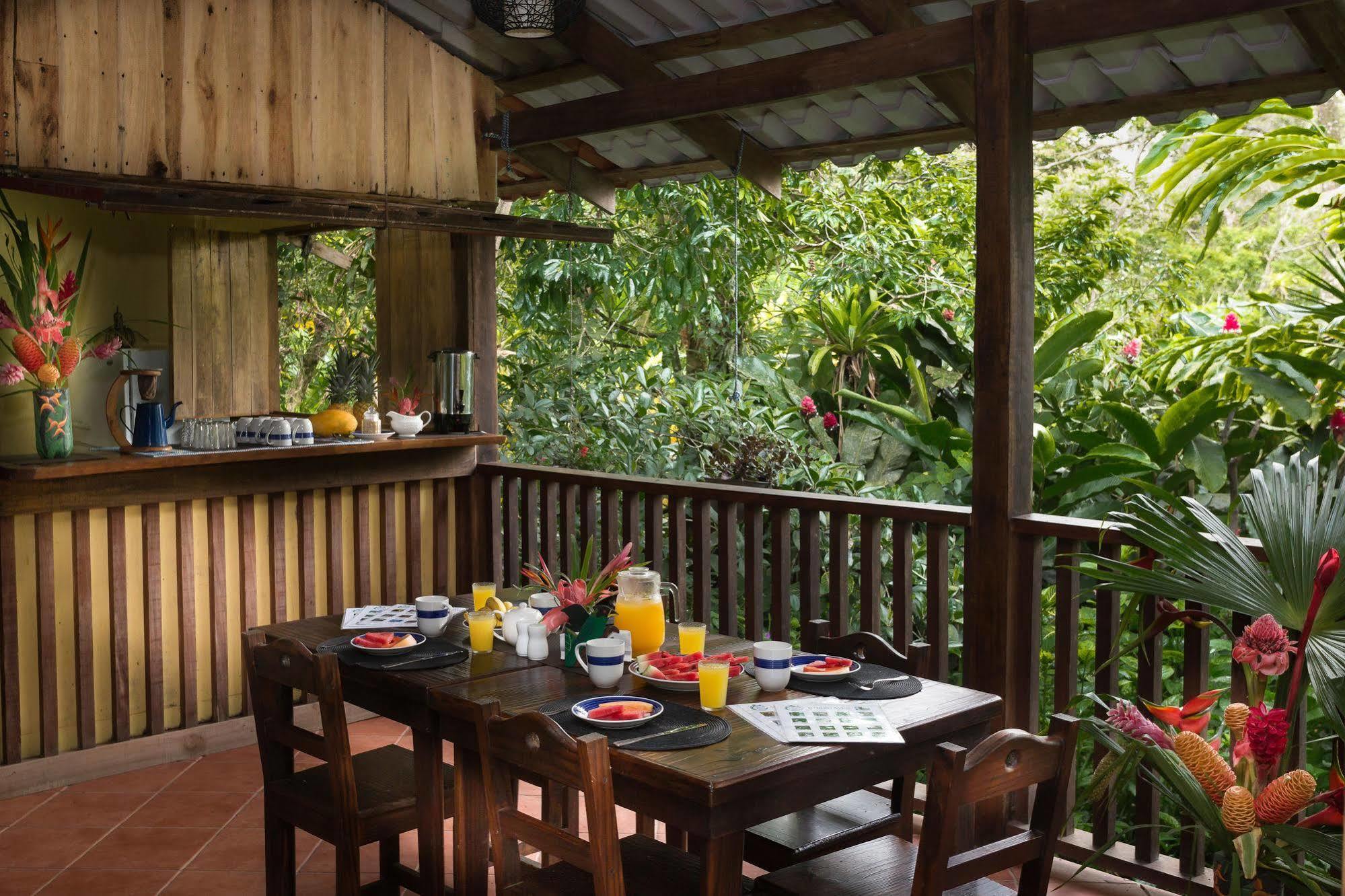 Casitas Tenorio B&B And Farm Bijagua Bagian luar foto